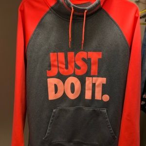 NIKE SWEATSHIRT